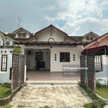 Bukit Indah, 1.5 Storey Terrace House, 4 Bedroom 2 Bathroom
