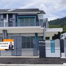 Lahat @ Mosey Hill Double Storey Intermediate Corner House For Sale 