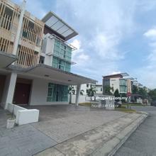 Corner 3 Storey Semi-D Jacaranda , Cyberjaya