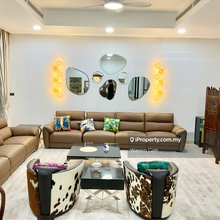 Fully Furnished Spacious unit