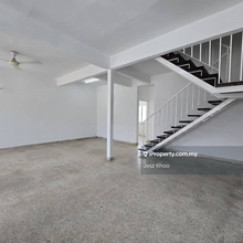 Ss1 Kampung Tunku 2-storey Terrace house for sales. Spacious 5bedrooms