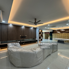 Super cheap renovated freehold semi-D