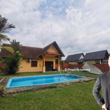 Well Maintain Bungalow For Sale In Theme Park. Welcome view & Discuss