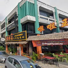 Strategic area 3 Sty shop located in Menjalara Kepong. Dont Miss Up