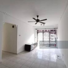 Sri Akasia Apartment @ Tampoi Indah 3 Rooms 2 Toilets