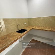 Residensi Brickfields 2r2b partly fur Brand New walking distance Lrt
