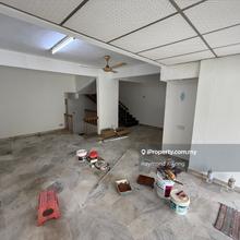 Freehold Open Facing 2 Storey House