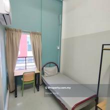 Near Main Place Mall Zero Deposit Room for Rent at Kota Kemuning