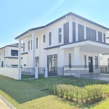 Bungalow Endlot extra 10ft Land