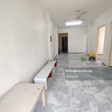 Teratai Mewah Apartment, Corner 750sf Facing Garden, Medium floor