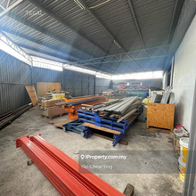 Corner 1.5 Storey Factory Taman Perindustrian Subang 4,133sqft 