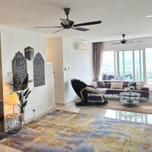 Damansara Foresta Condominium , For Sale Rm 640k.
