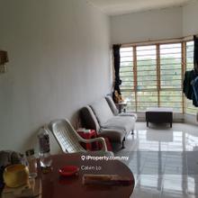 Pangsapuri Merak Bandar Kinrara for rent