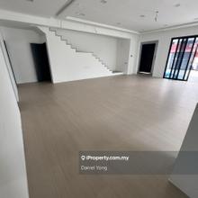 Setia tropika alexandra Avenue corner lot