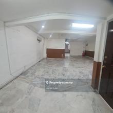 Batu Belah Klang Corner Double Storey House with Spacious Side Garden