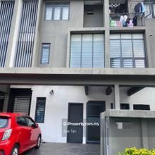 Townhouse for rent and for sale!!