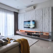 Walkable to LRT / Near Mall / Low Density / Freehold / Free Furnished