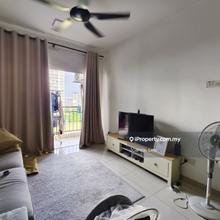 Well kept unit partly furnished 2 car park