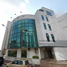 Kawasan 18, Klang 4 Storey Shop Lot For Sale