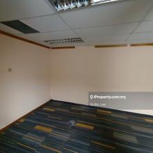 Oug/Kuchai Lama Office with lift for rent