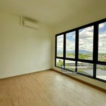 Breathtaking Mt. Matang, Penthouse Vantage Apartment, Stampin Tengah