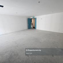 684sf Office Tower Link Bridge LRT Glenmarie Shah Alam for Rent