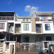 3 Storey Terrace at Batang Kali, Selangor For Rent