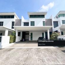Freehold Courtyard Semi-D Villa for sale fully furnished
