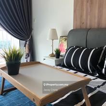 Master Room To Let
