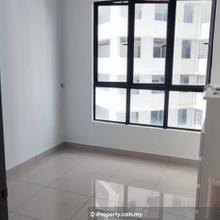 Walking distance to amenities & lake Kepong KL