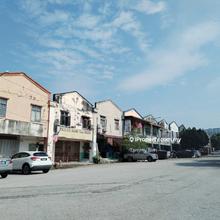 Corner Link Factory For Rent