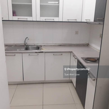 Beautiful High Floor unit