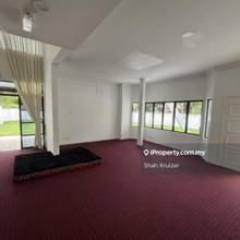 Spacious Bungalow in Ampang Near MRR2 Only Rm 9,000 per Month