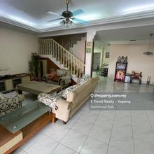 Terrace house for Sale
