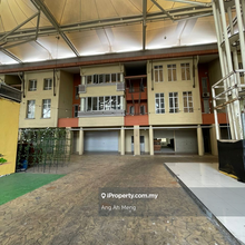 Adjoining 3 Storey Shop office with Lift