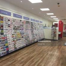 3sty shop at Taman Kinrara Bandar Kinrara Puchong, Facing Mainroad