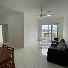 Vista pinggiran apartment for sell