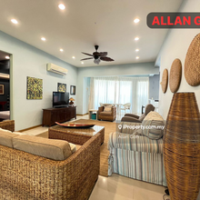 Tanjung Beach - 3358sf Low Density Condo - F/Renovated Seaview Unit
