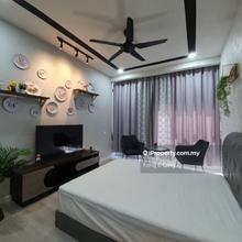 Expressionz walk to Uitm Mrt nr Klcc Tun Razak