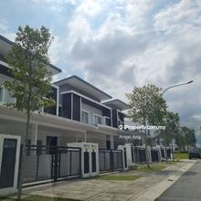 Terrace house for Sale