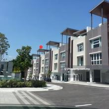 Luxury Superlink Gated guarded Canary Residence 