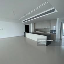 High floor unit for sales ! 