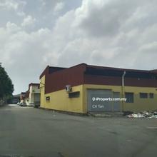 Balakong corner 1.5 storey link factory warehouse 