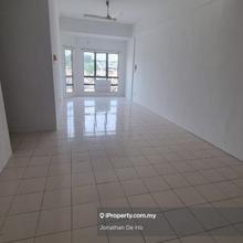 Well maintain Nice Villa Dahlia unit Below Market Price