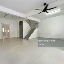 22x70 Taman Len Seng 2 Sty Kit Cabinet Well Kept 3 Parking Nr LRT Shop