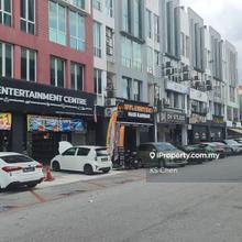End Lot Ground Floor Shoplot In Bandar Puteri Puchong For Rent