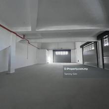 Corner Link Factory For Rent