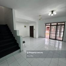 Mount Austin Double Storey House For Rent