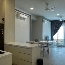 Fully Furnish - Corner unit