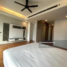 Vipod residence Penthouse Klcc with 4 carpark fully furnish well keep